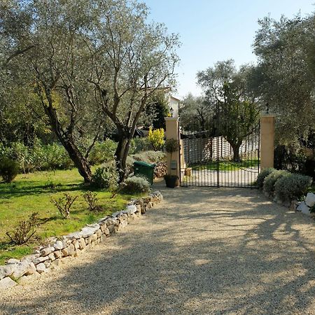 La Bastide Aux Oliviers Hotel Tourrettes-sur-Loup Luaran gambar