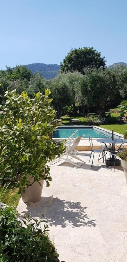 La Bastide Aux Oliviers Hotel Tourrettes-sur-Loup Luaran gambar