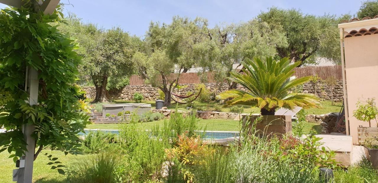 La Bastide Aux Oliviers Hotel Tourrettes-sur-Loup Luaran gambar