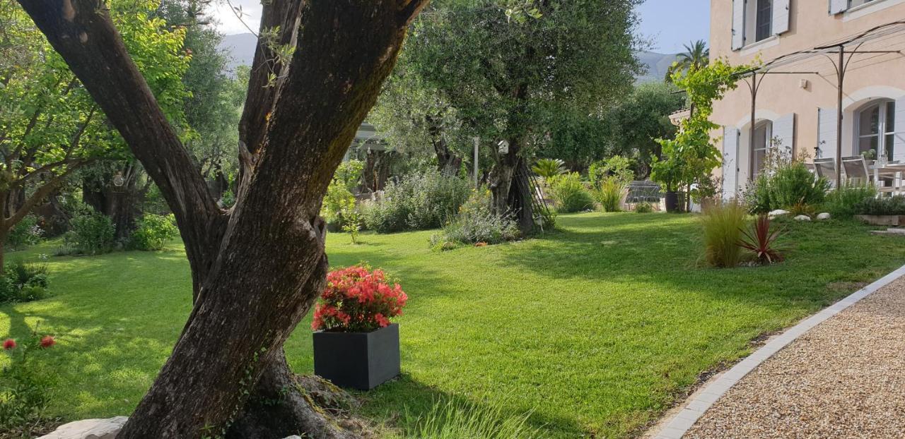 La Bastide Aux Oliviers Hotel Tourrettes-sur-Loup Luaran gambar