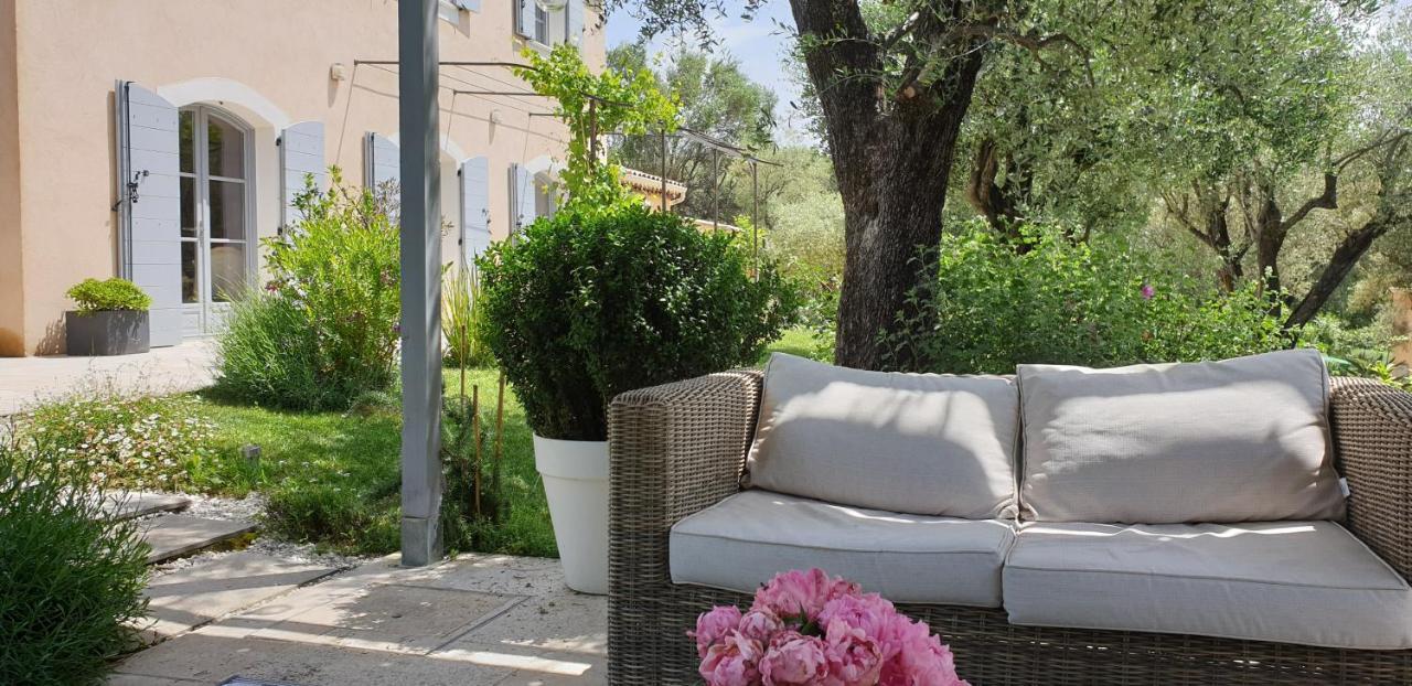 La Bastide Aux Oliviers Hotel Tourrettes-sur-Loup Luaran gambar