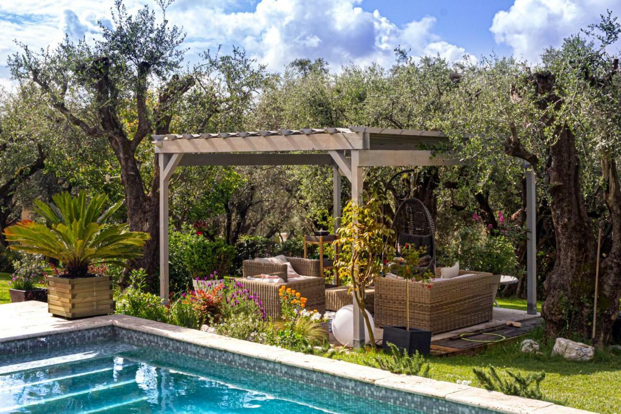 La Bastide Aux Oliviers Hotel Tourrettes-sur-Loup Luaran gambar